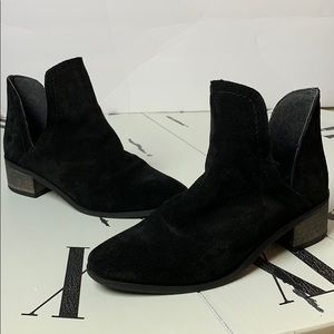 Coconut by Matisse ankle boots